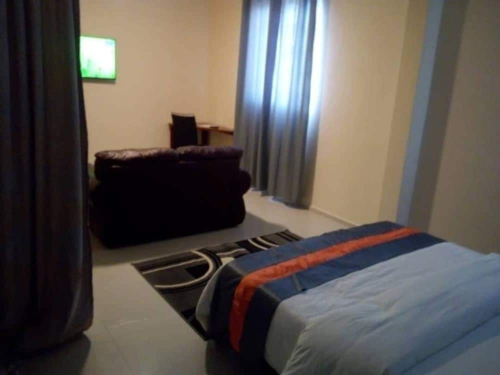 Premium Hotel
