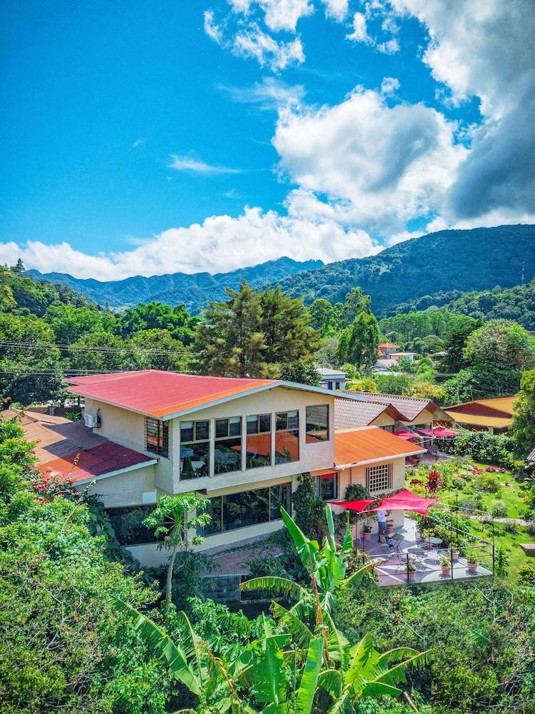 Villa Alejandro