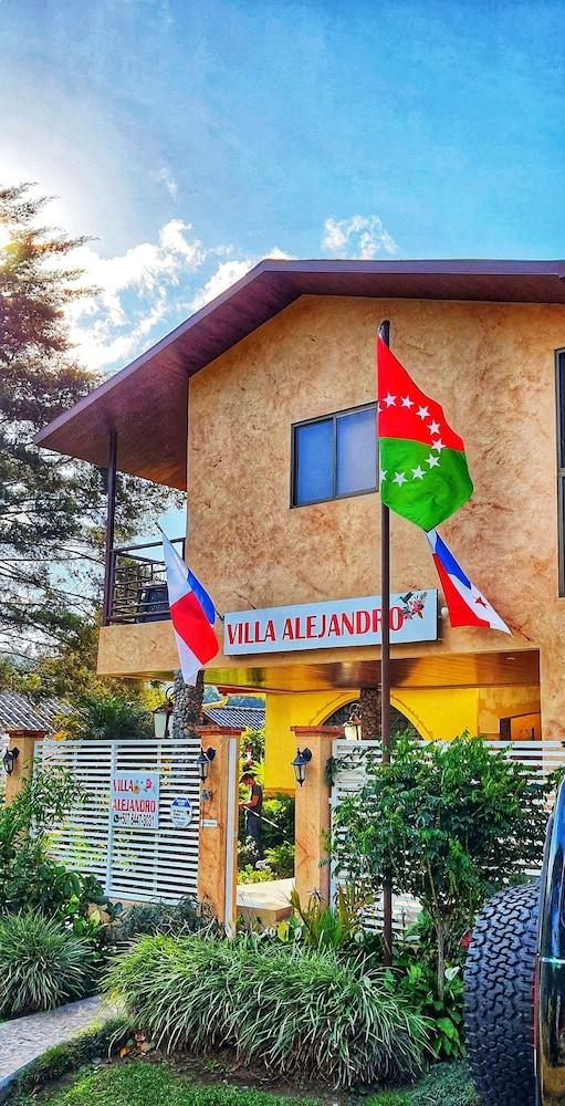 Villa Alejandro