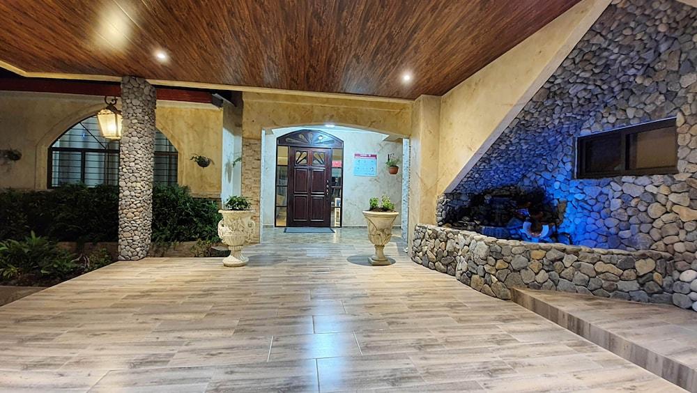 Villa Alejandro