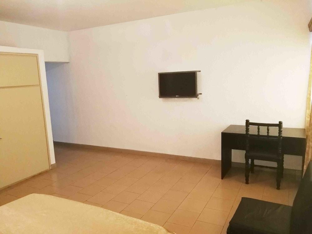 Hotel Phenicia