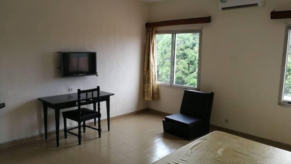 Hotel Phenicia