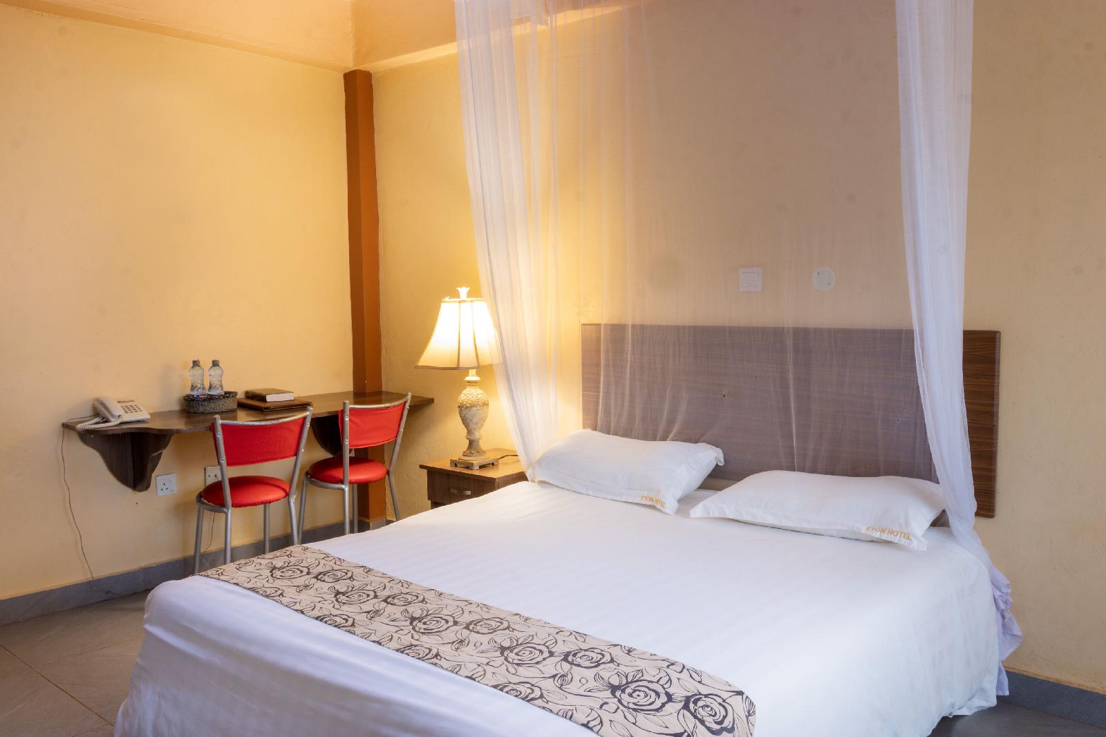 Eton Hotel