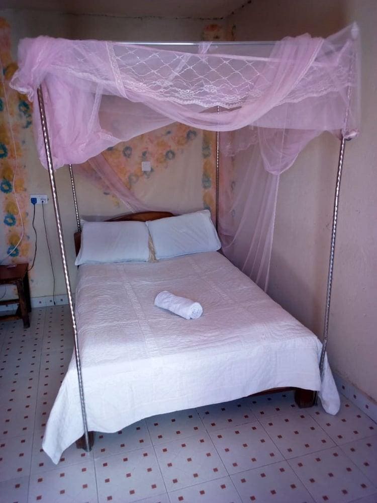 Dedamax Hotel