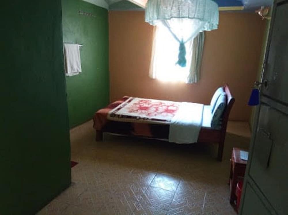 Dedamax Hotel