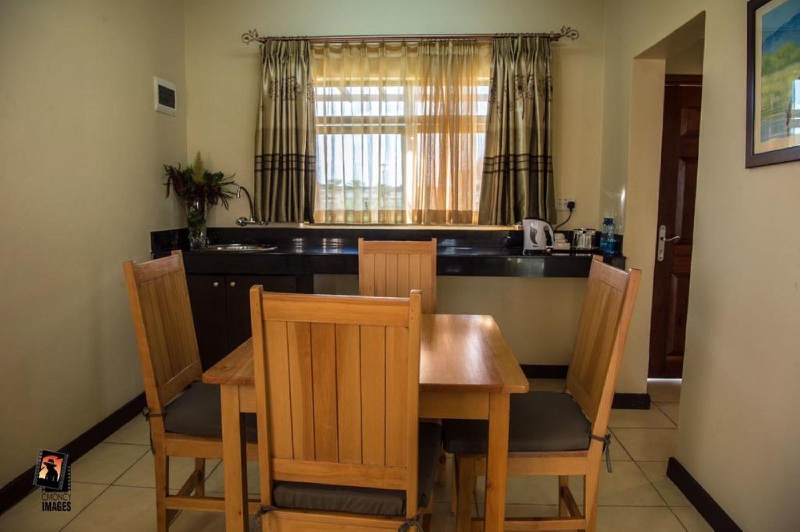 Stoni Athi Resort