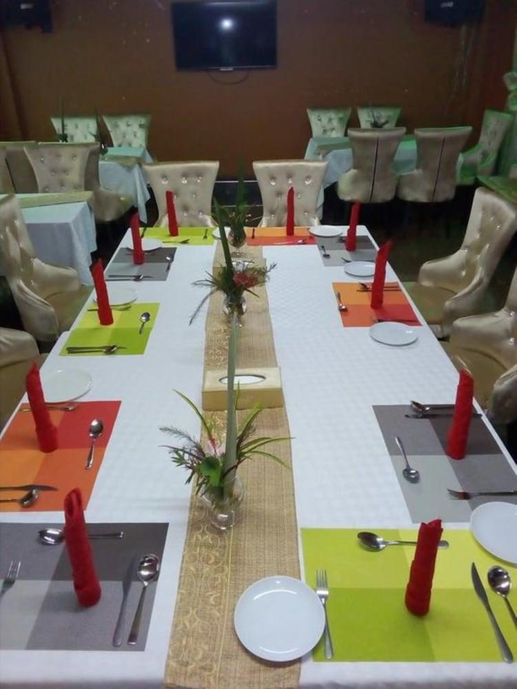 Omega Gardens Hotel