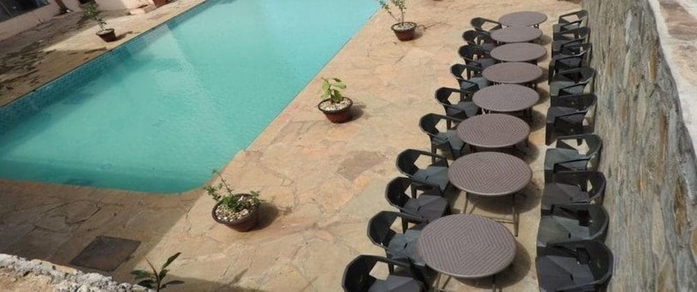 Omega Gardens Hotel