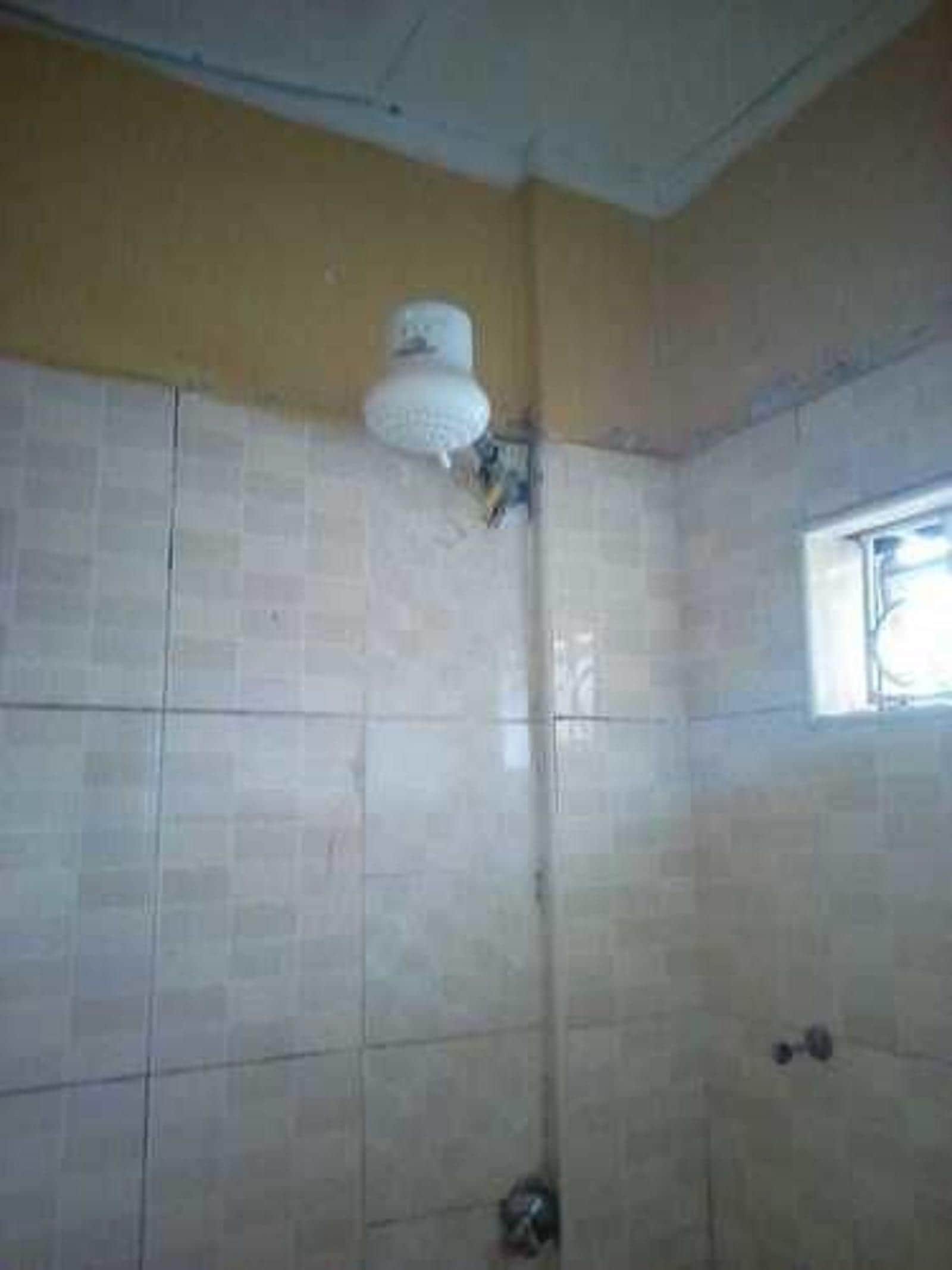 Lau Guest House