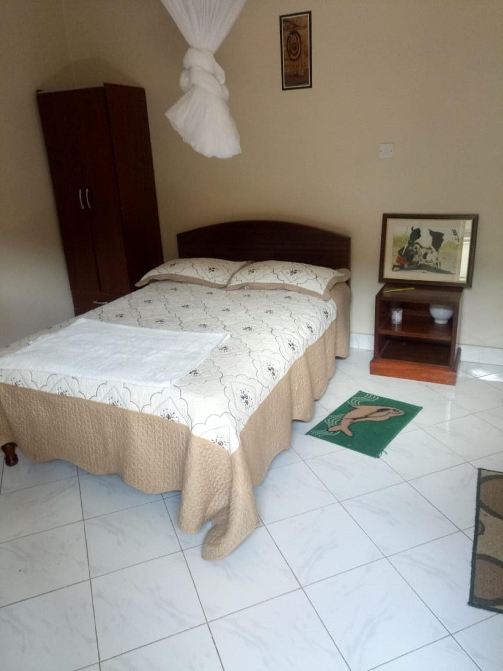 Paramount Guest House