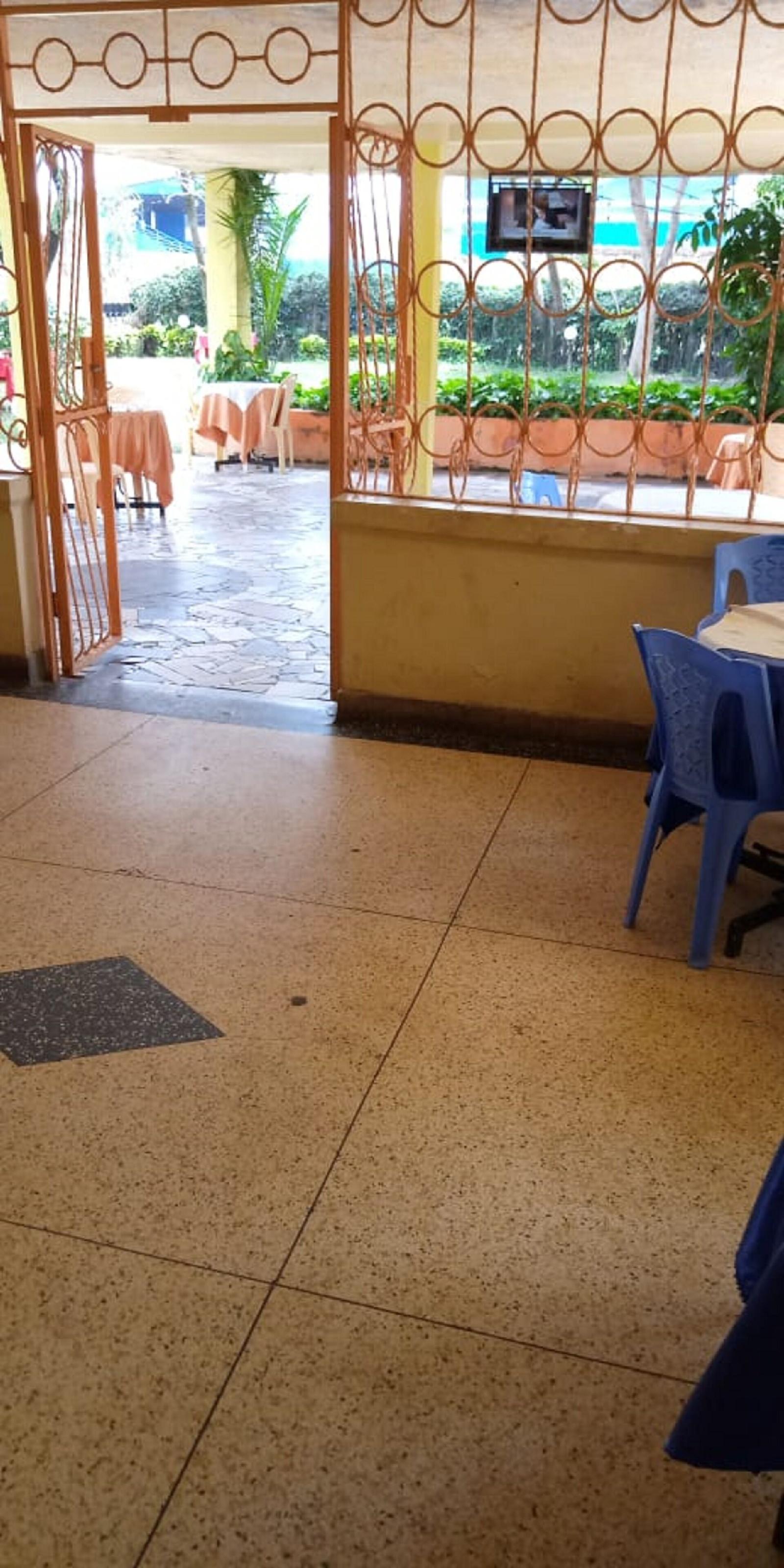 Chariot County Hotel