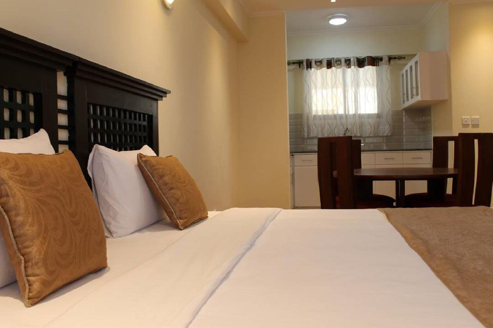 Cranes Suites