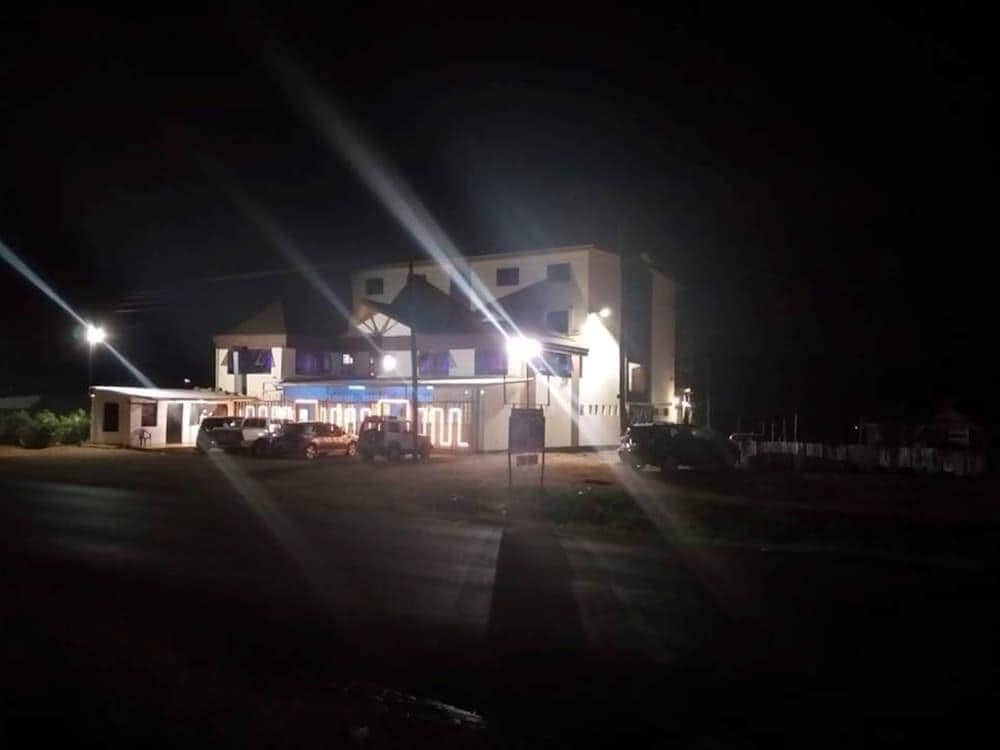Kenton Hotel