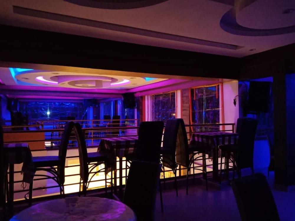 Kenton Hotel