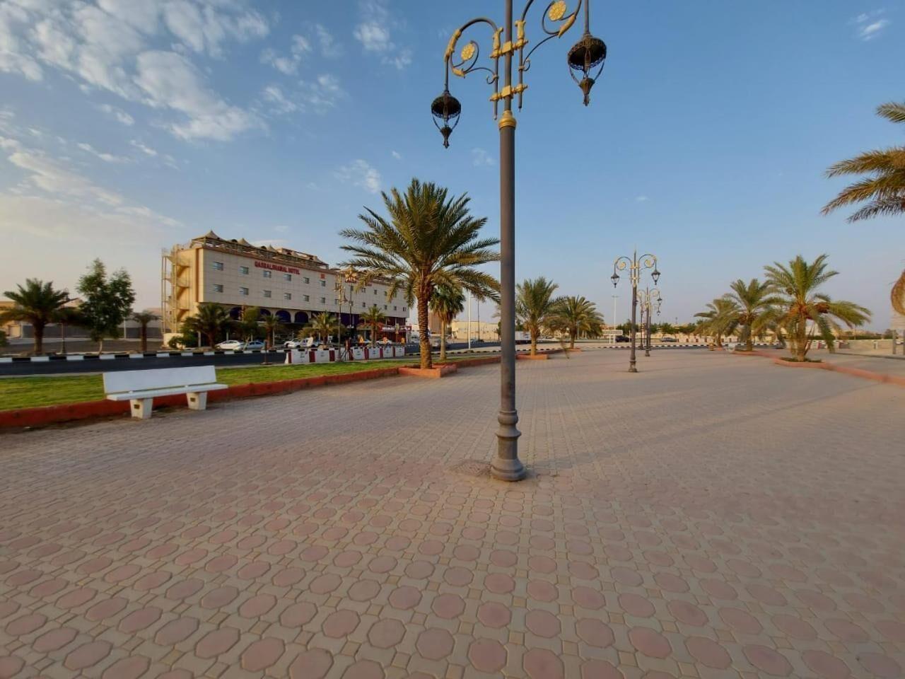 Qasr Alshamal Hotel