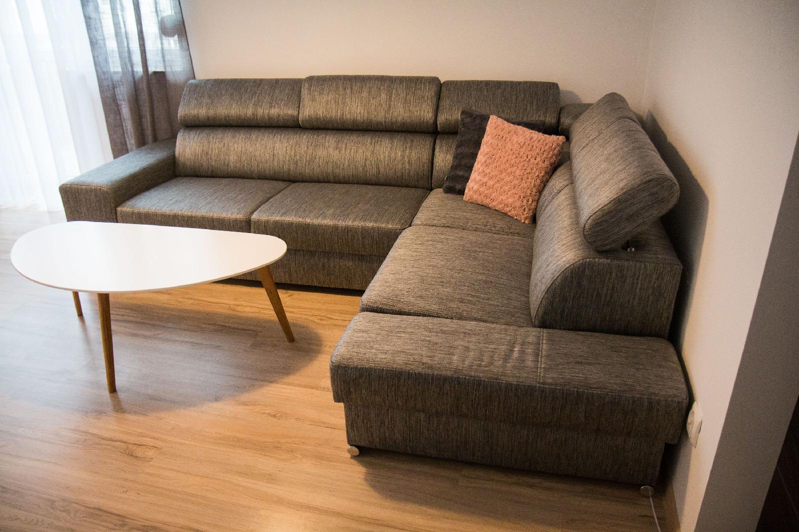 Apartament F&J