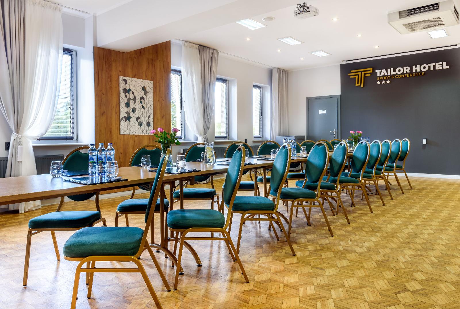 Tailor Hotel Sport & Conference