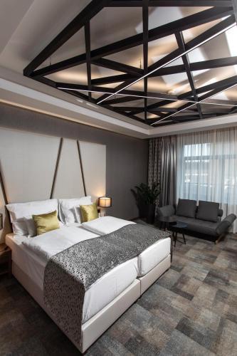 Artis Boutique Hotel