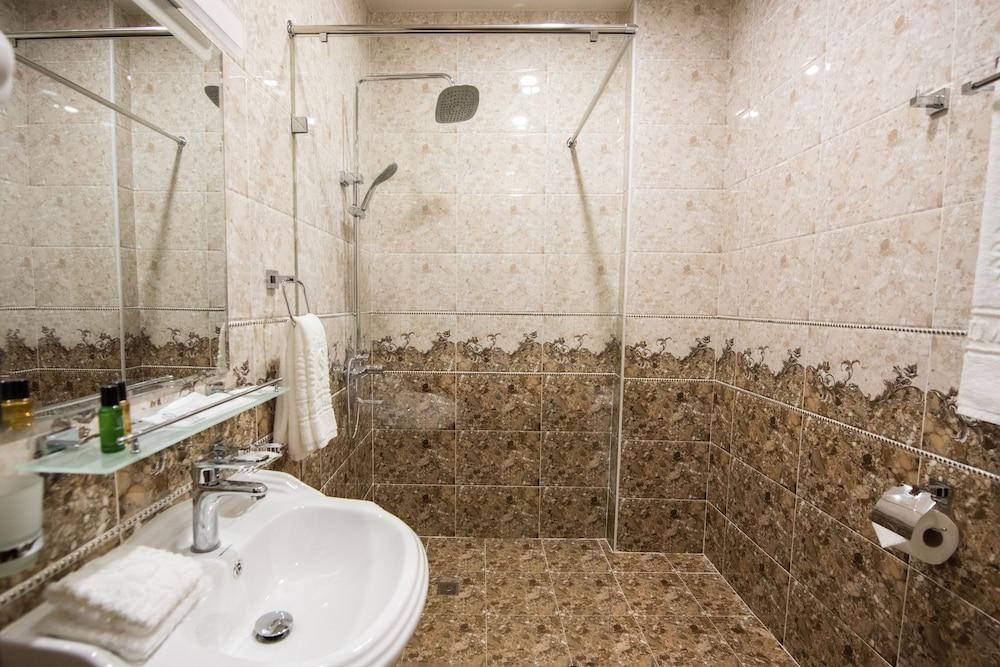 Simma Hotel Spa And Waterpark