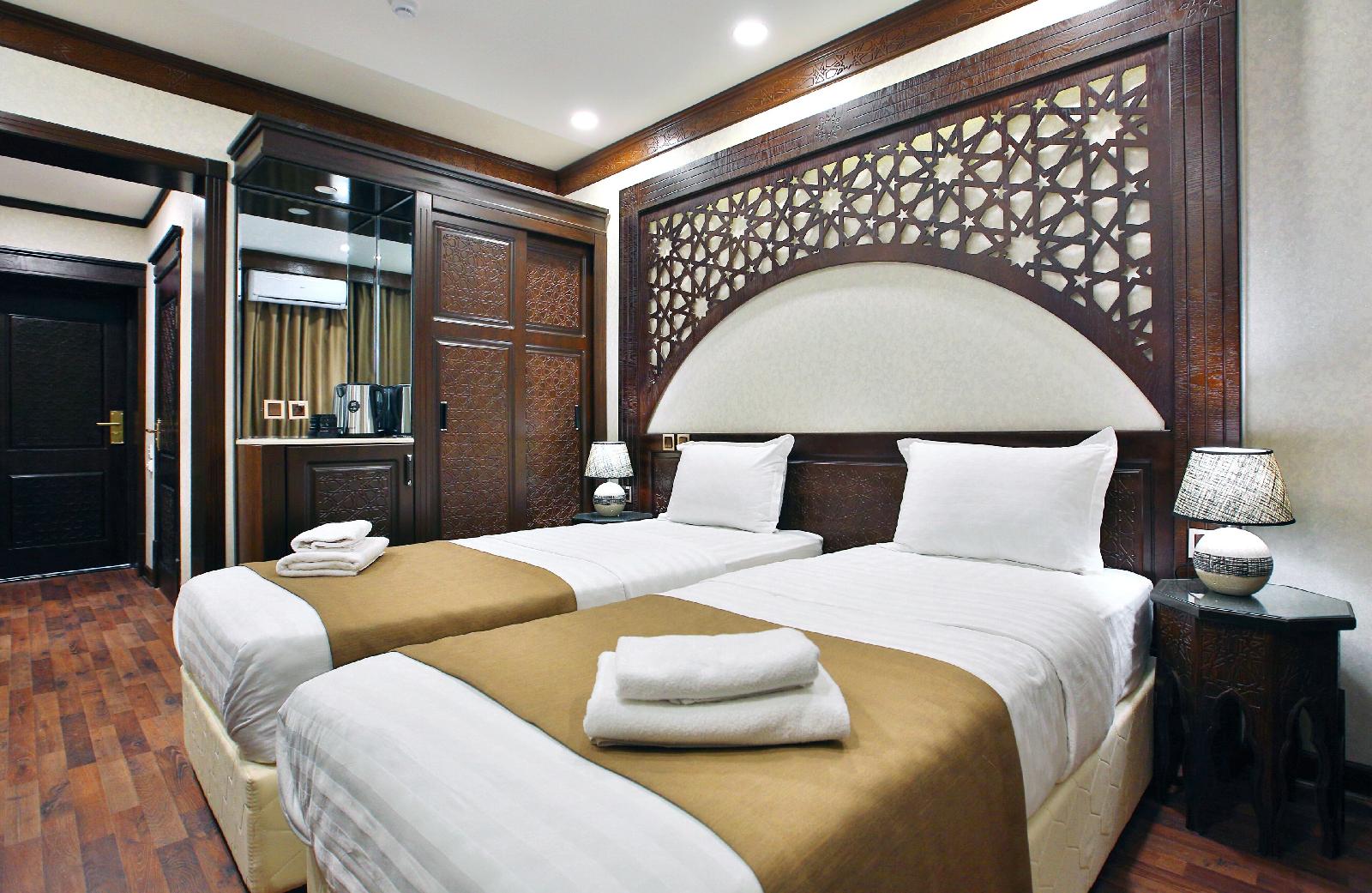 Orient Star Varaxsha