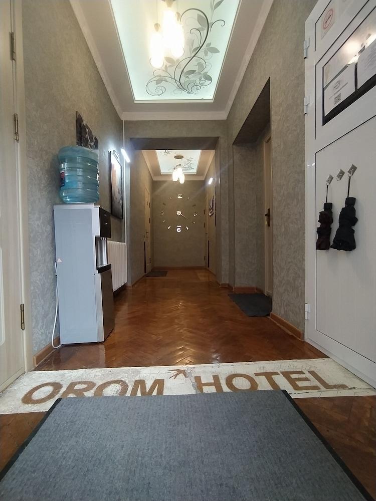 Orom Hotel