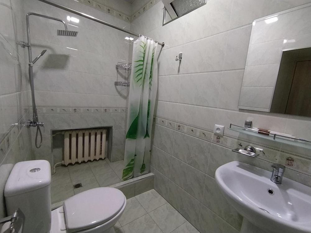 Orom Hotel