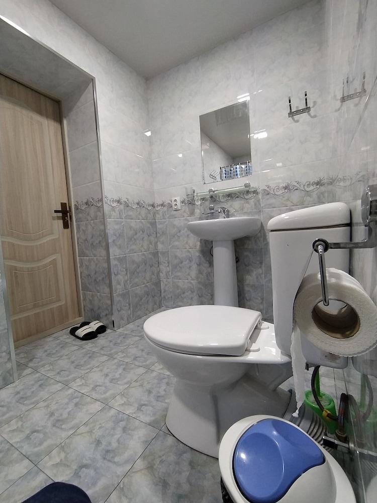 Orom Hotel
