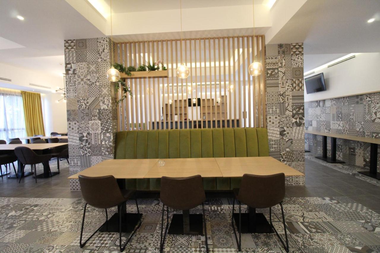 Hotel Avenue