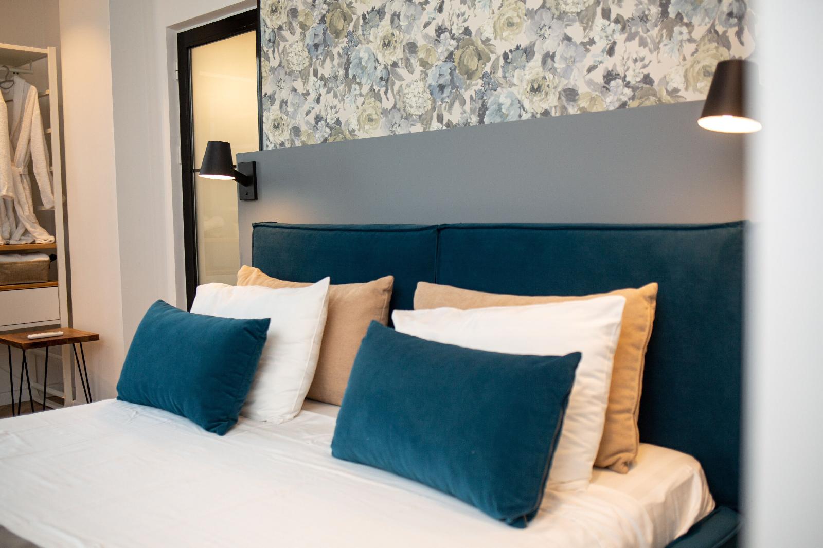 Metropole Apartments Royal Residence