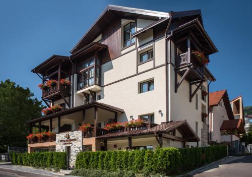 Upper Residence