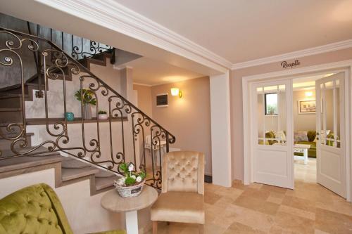 Upper Residence
