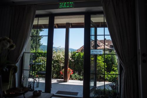 Upper Residence
