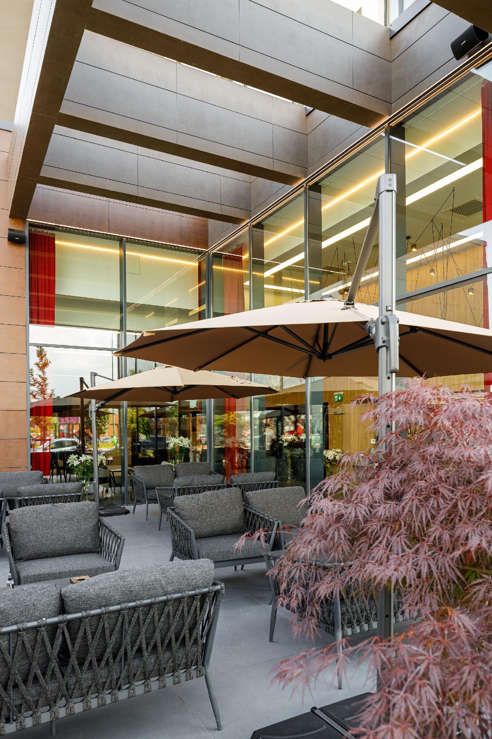 Qosmo Brasov Hotel