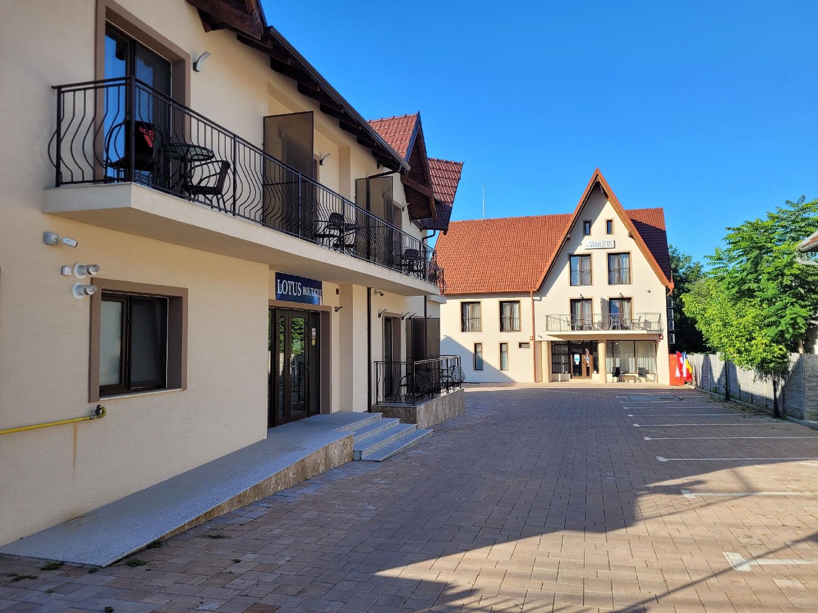 Villa Lotus