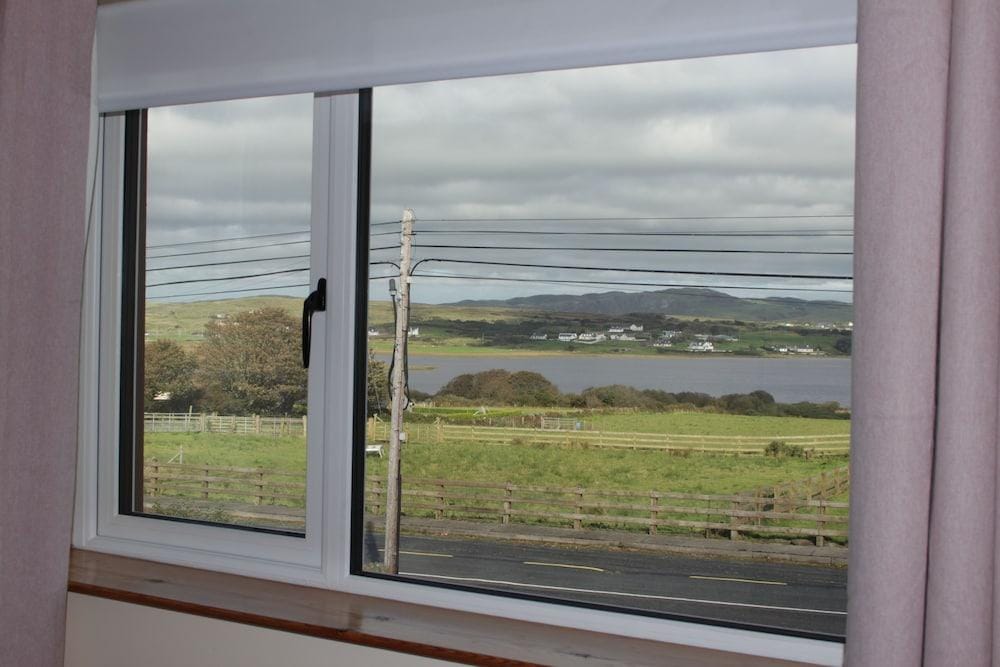 Madra Rua Organic Accommodation