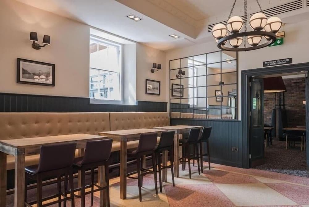 The Old Borough Hotel Wetherspoon