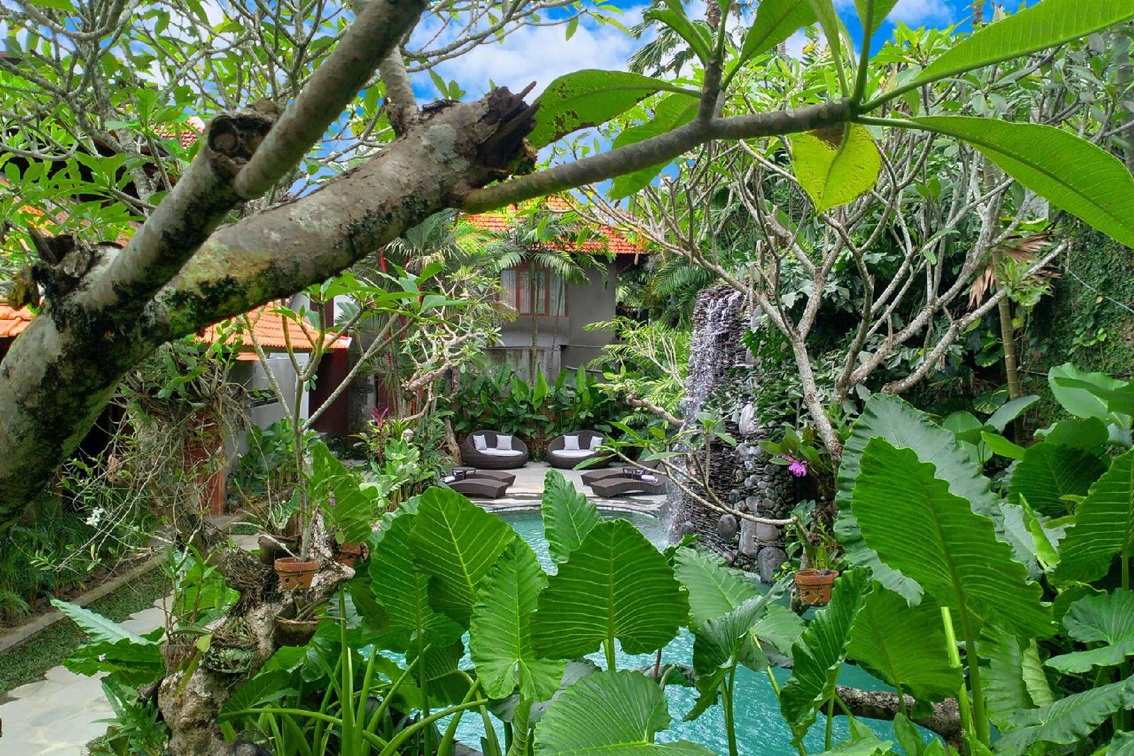 JAPA Suites & Villas