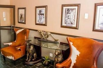 Kings Hotel And Gallery