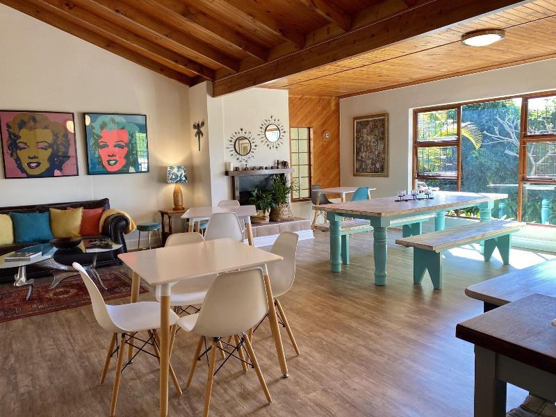 Dolphin Circle Bed and Breakfast