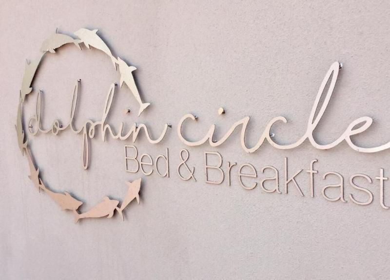 Dolphin Circle Bed and Breakfast
