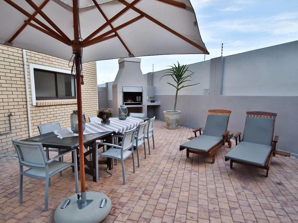 Jeffreys Bay Luxury Apartments