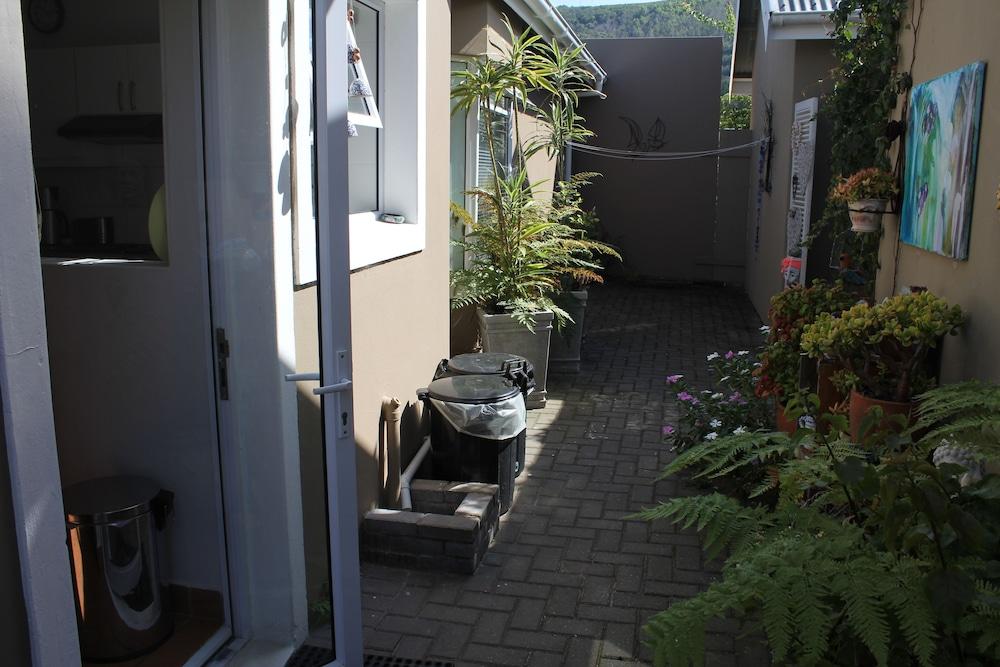 Hubbs Place