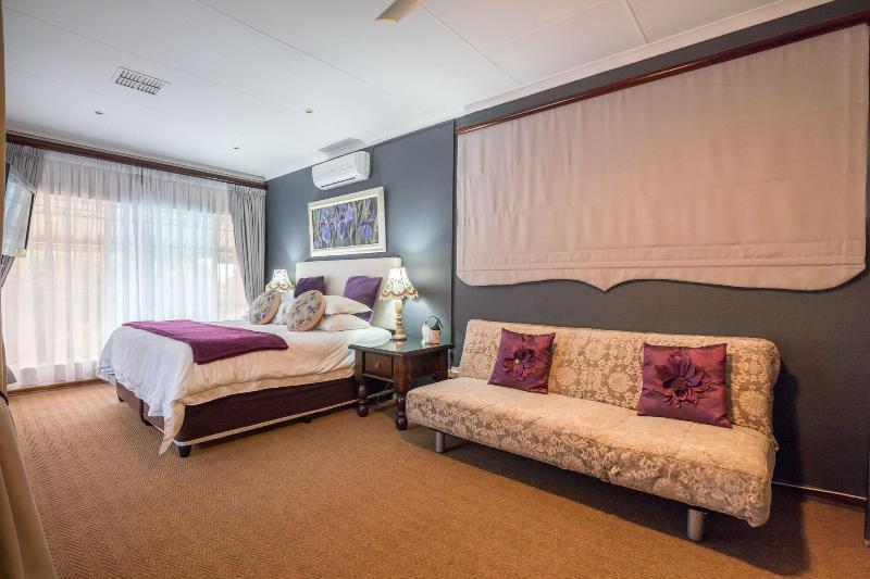 Hillton Manor Guest House