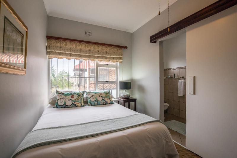 Hillton Manor Guest House