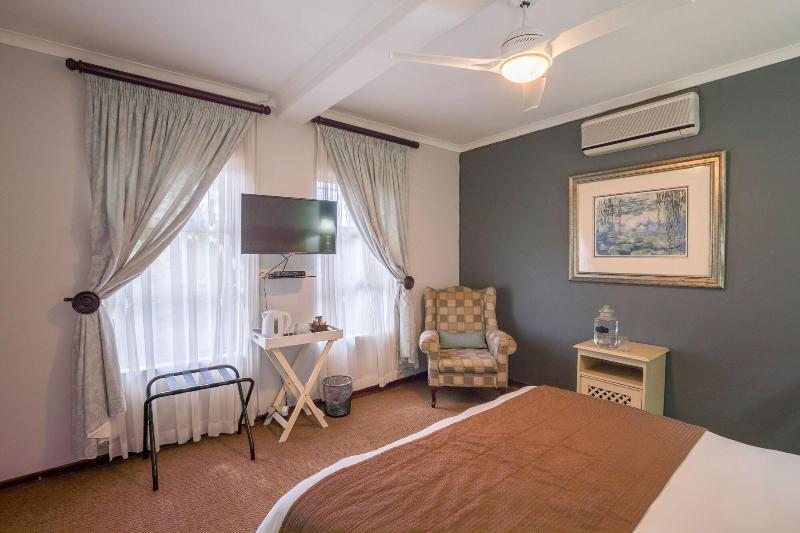 Hillton Manor Guest House