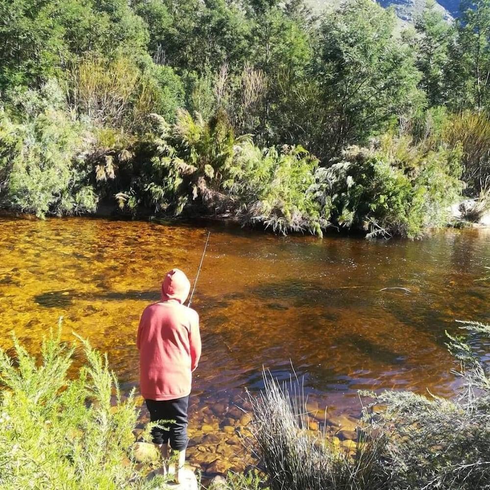 Dwarsberg Trout Hideaway