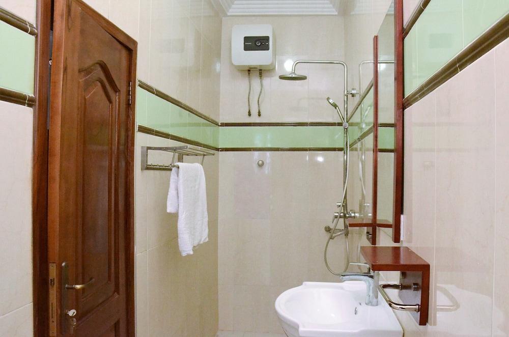 Ibisa Hotel