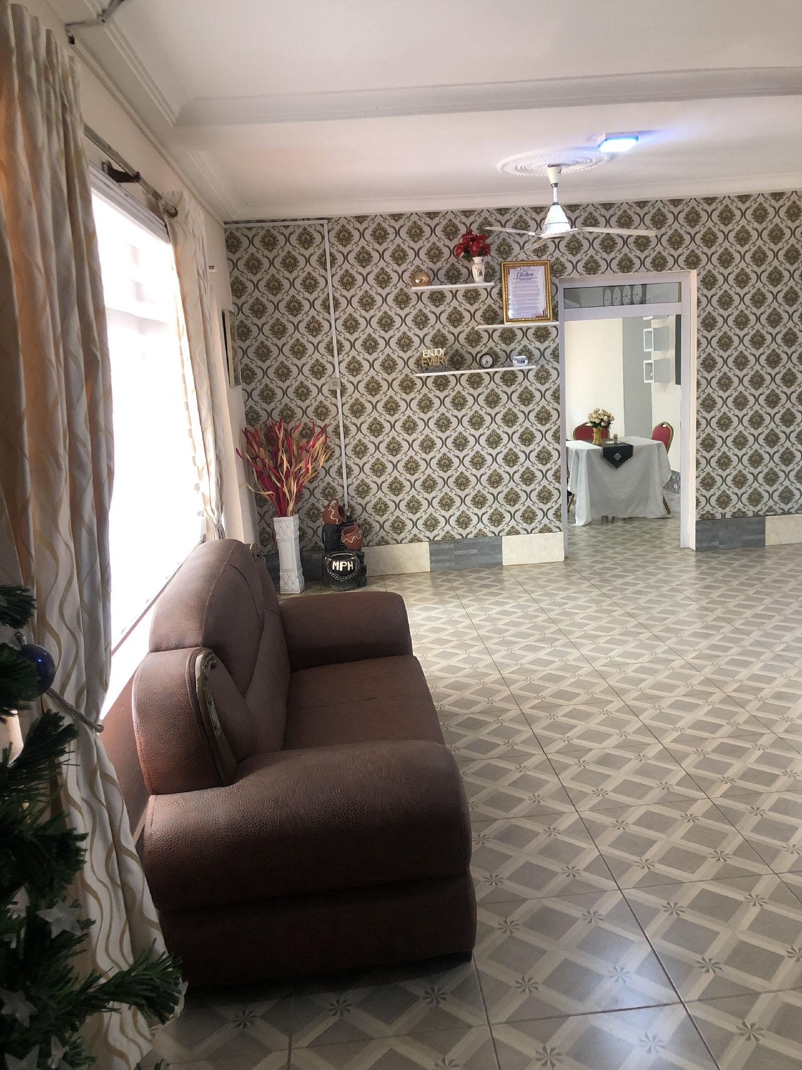 Monipee Hotel