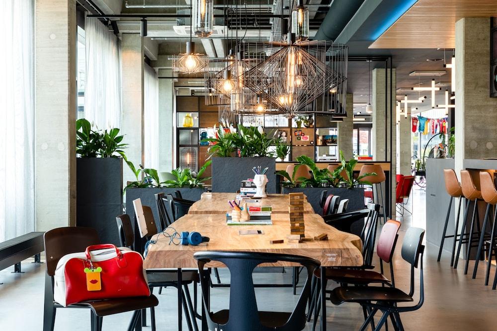 Moxy Utrecht