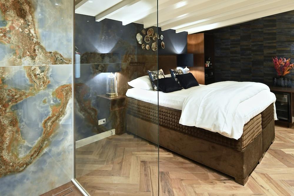 Hotel Suites Wilma J